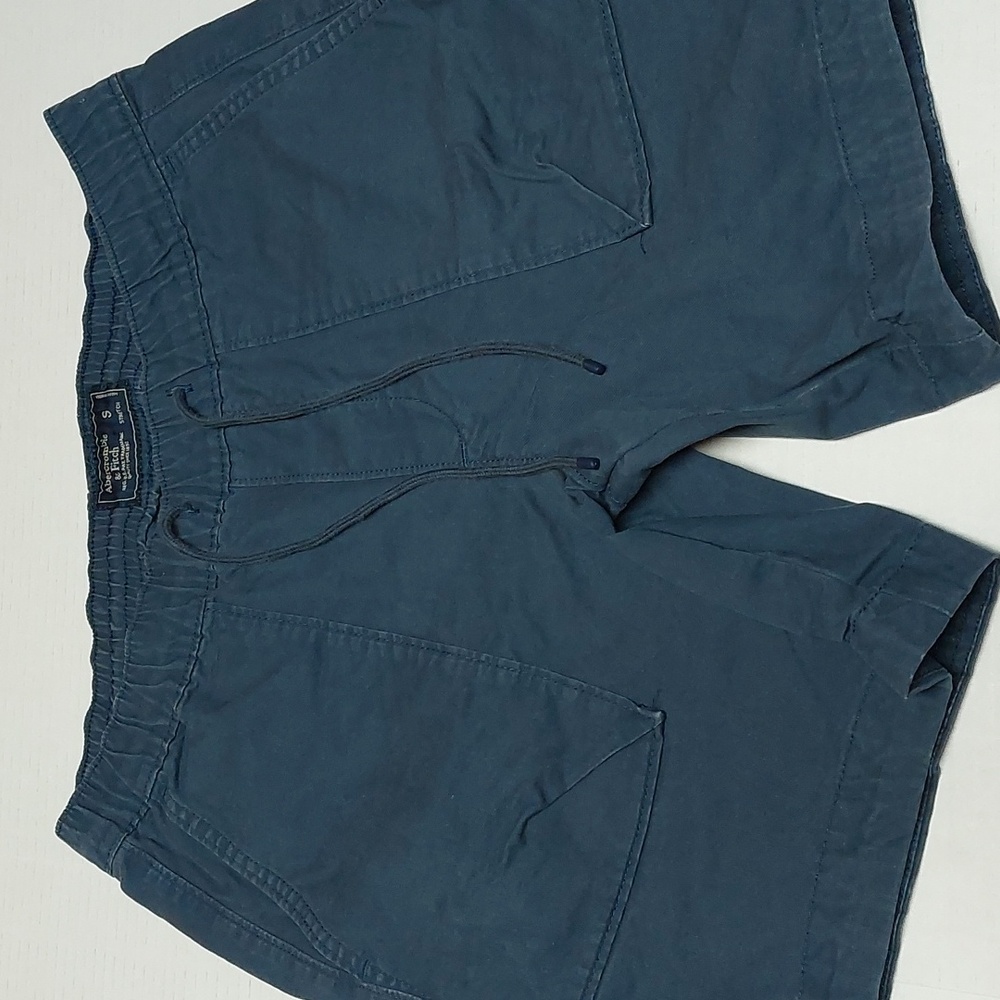 Abercrombie stretch short for man